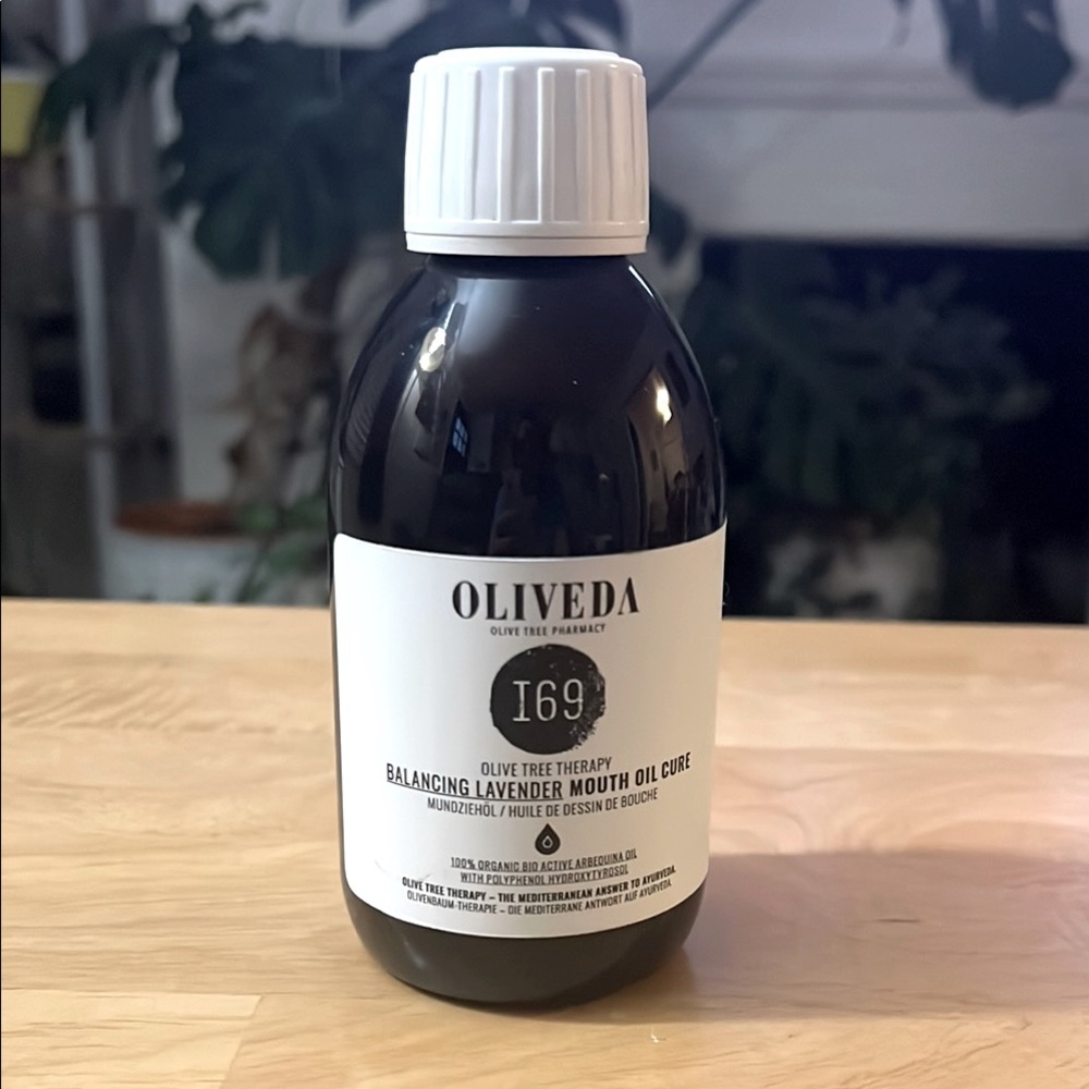 NEW~Oliveda Balancing Lavender Mouth Oil Cure
